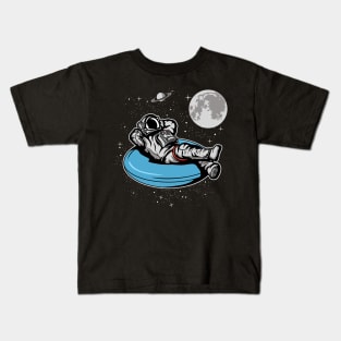 ASTRONAUT CHILL IN SPACE Kids T-Shirt